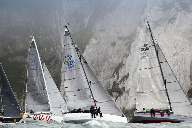 Victoire à Cowes / Dinard